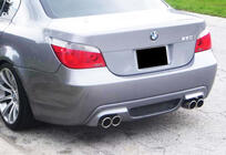 BMW řada 5 E60/E61 2003–2010 Zadní difuzor DPT (pro M-5, černý lesk) fotografie 2