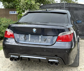BMW řada 5 E60/E61 2003–2010 Zadní difuzor DPT V-2 (pro M-Sport, lesklá černá) fotografie 1