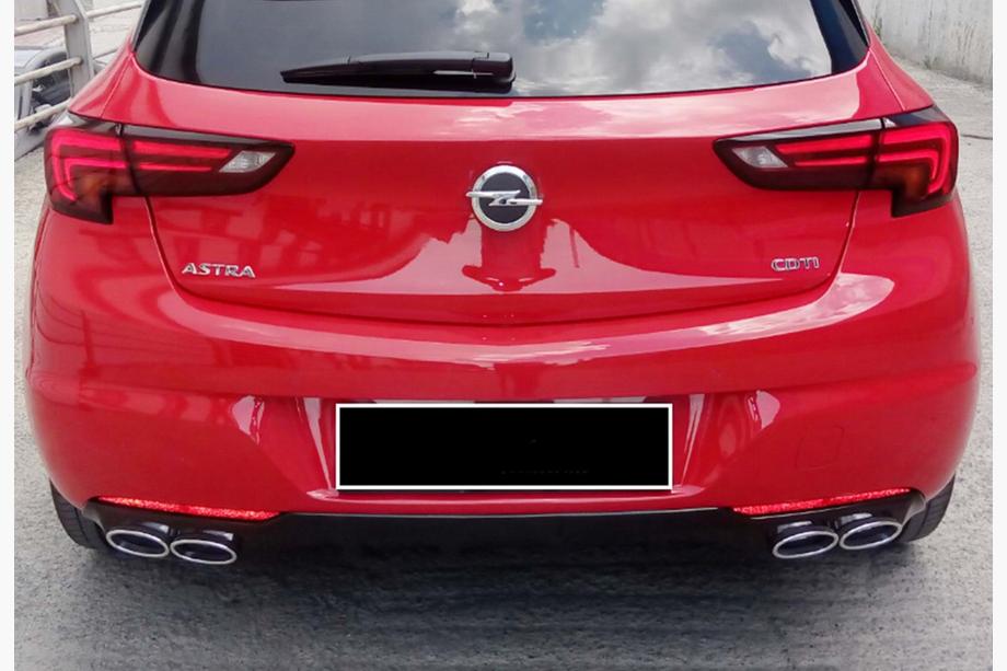 Opel Astra K 2016–2021 Zadní difuzor DPT V-1 (HB, černý lesk) Image