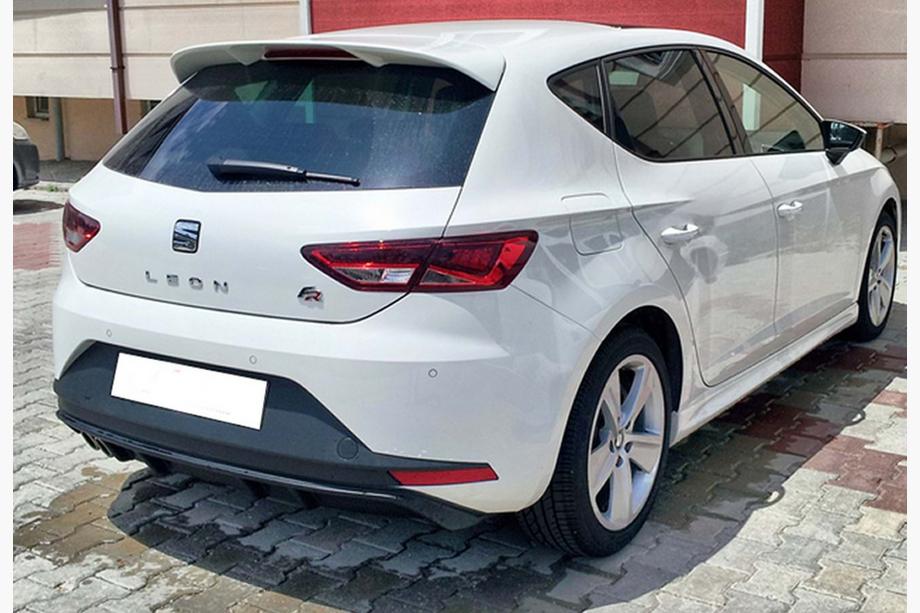 Seat Leon 2013–2020 Zadní difuzor DPT V-3 (2013-2016, černý lesk) Image