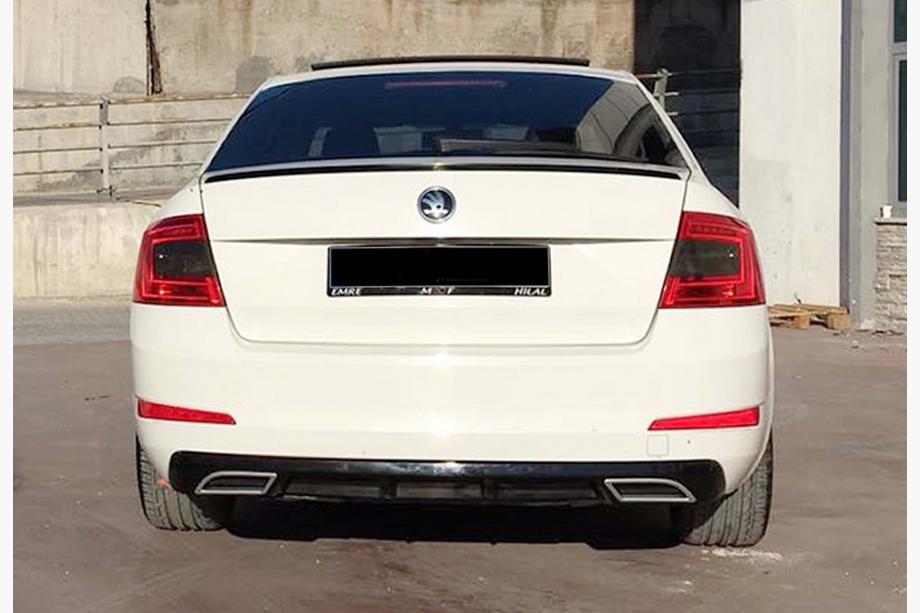 Skoda Octavia III A7 2013–2019 Zadní difuzor DPT V-4 (LB, lesklá černá) Image