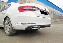Skoda Superb 2015–2024 Zadní difuzor DPT V-2 (lesklá černá) fotografie 3