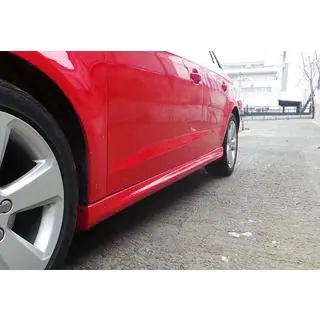 Boční prahové nástavce DPT (HB, černý lesk) Audi A3 2012–2020 fotografie 1