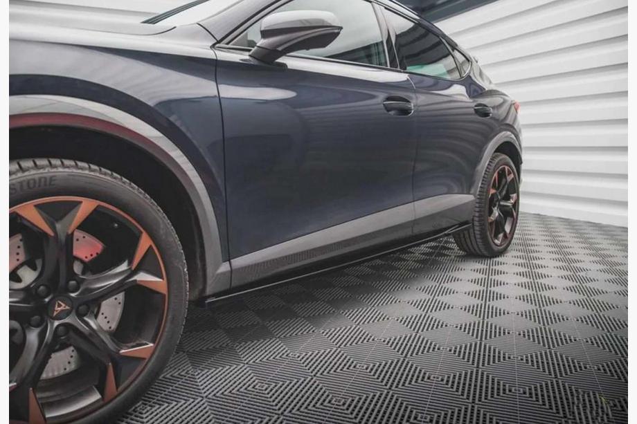 Cupra Formentor 2020– Boční prahy DPT (černý lesk) Fotografie 2