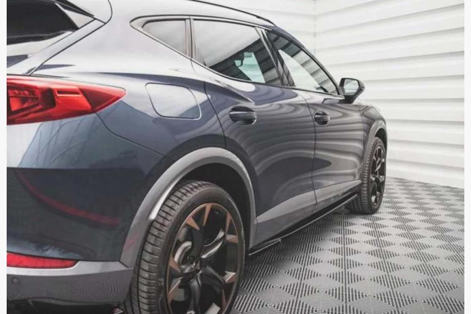 Cupra Formentor 2020– Boční prahy DPT (černý lesk) Fotografie 3