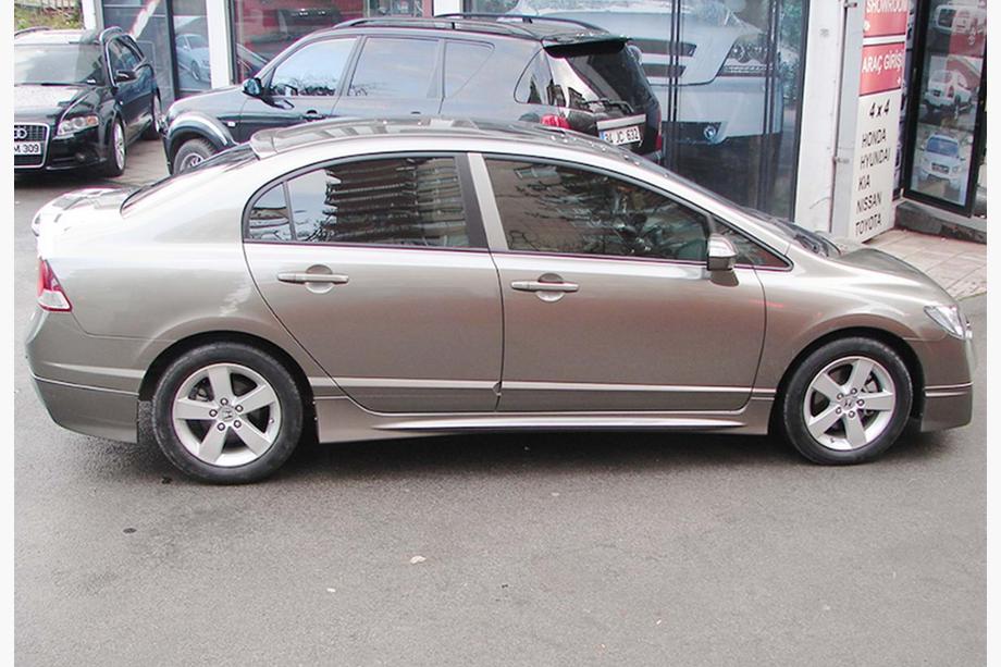 Honda Civic Sedan VIII 2006–2011 Boční prahy DPT (k lakování) Fotografie 2