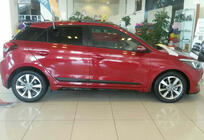 Hyundai I-20 2014–2020 Boční prahy DPT (2014-2020, černý lesk) fotografie 1