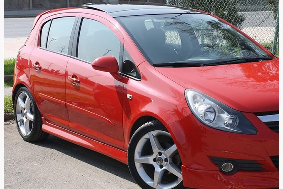 Opel Corsa D 2007–2014 Boční prahy DPT V-1 (černý lesk) Image