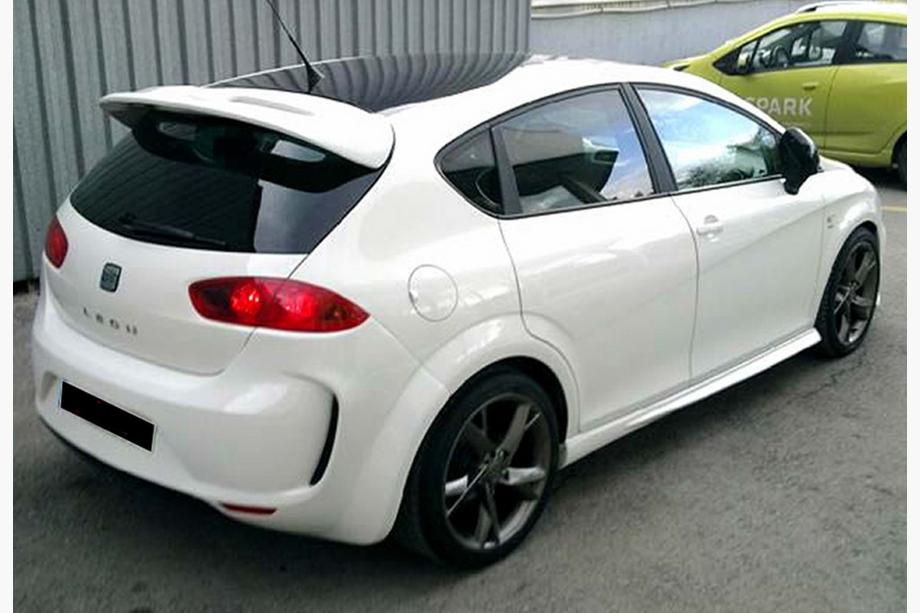 Seat Leon 2005–2012 Boční prahy DPT (k lakování) Fotografie 3