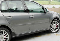 Volkswagen Golf 6 2008–2014 Boční prahy DPT V-1 (HB, k lakování) fotografie 1