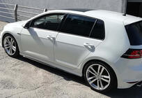 Volkswagen Golf 7/E-Golf 2012–2020 Boční prahy DPT V-2 (černý lesk) fotografie 4