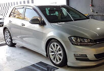Volkswagen Golf 7/E-Golf 2012–2020 Boční prahy DPT V-9 (černý lesk) fotografie 3