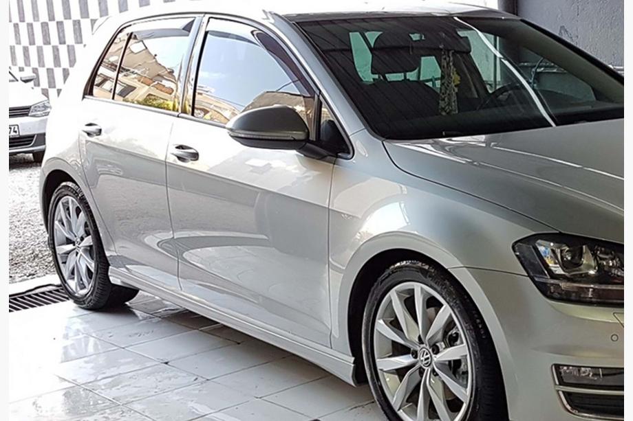 Volkswagen Golf 7/E-Golf 2012–2020 Boční prahy DPT V-9 (černý lesk) Image