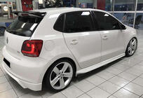 Volkswagen Polo 2010–2017 Boční prahy DPT V-1 (černý lesk) fotografie 2