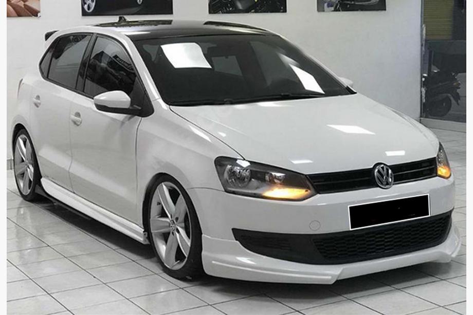 Volkswagen Polo 2010–2017 Boční prahy DPT V-1 (černý lesk) Image