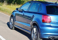 Volkswagen Polo 2010–2017 Boční prahy DPT V-3 (černý lesk) fotografie 4