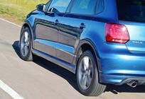 Volkswagen Polo 2010–2017 Boční prahy DPT V-3 (černý lesk) fotografie 1