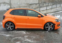 Volkswagen Polo 2010–2017 Boční prahy DPT V-4 (k lakování) fotografie 3
