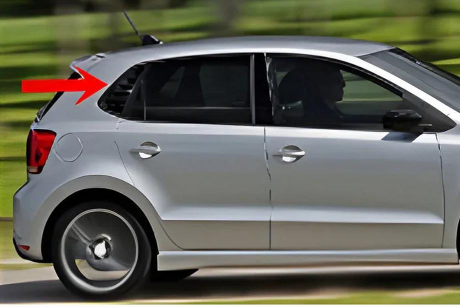 Volkswagen Polo 2010–2017 Kryty zadních oken DPT (černý lesk, 2 ks) Image