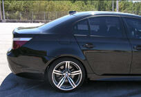BMW řada 5 E60/E61 2003–2010 Spoiler ve stylu M5 (k lakování) fotografie 3