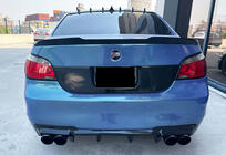 BMW řada 5 E60/E61 2003–2010 Spoiler ve stylu M4 (černý lesk) fotografie 3