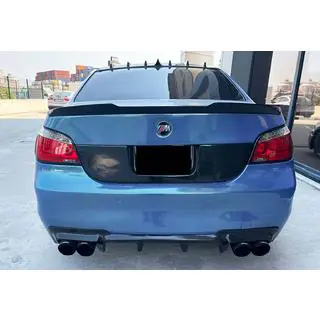 Spoiler ve stylu M4 (černý lesk) fotografie 3