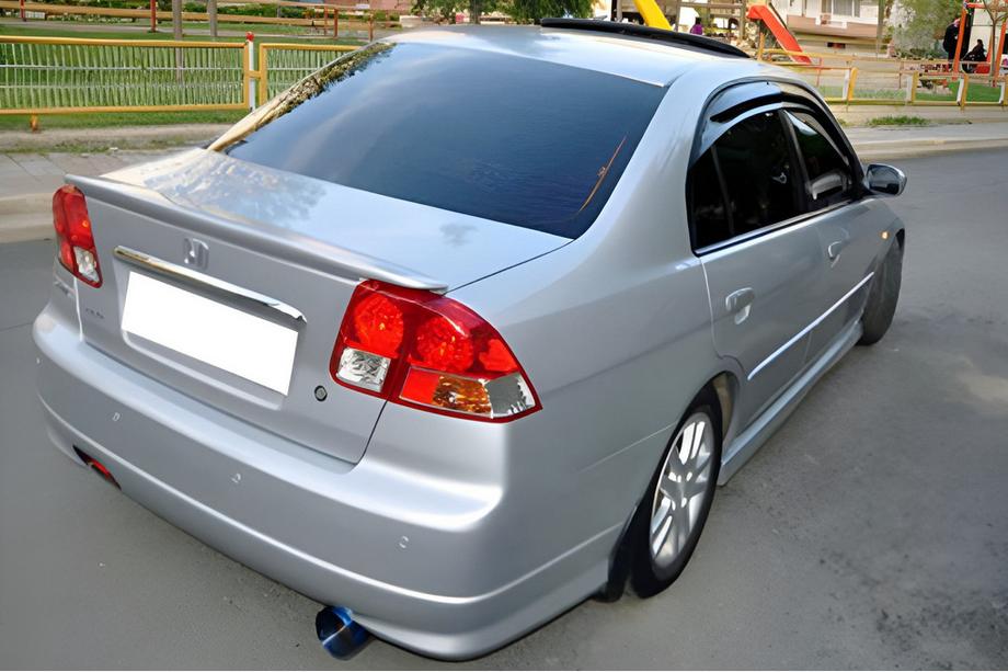 Honda Civic Sedan VII 2001–2006 Spoiler DPT (černý lesk) Image