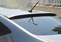 Hyundai Accent 2011–2017 Spoiler DPT (černý lesk) fotografie 3