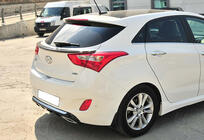 Hyundai I-30 2012–2017 Spoiler DPT (černý lesk) fotografie 2