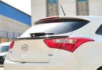 Hyundai I-30 2012–2017 Spoiler DPT (černý lesk) fotografie 3