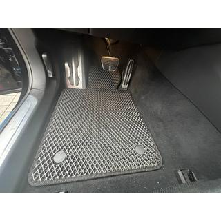 EVA autokoberce do interiéru (pro G12, černé) BMW řada 7 G11/G12 2015–2022 fotografie 1