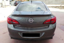 Opel Astra J 2009–2015 Spoiler DPT V-2 (SD, černý lesk) fotografie 1