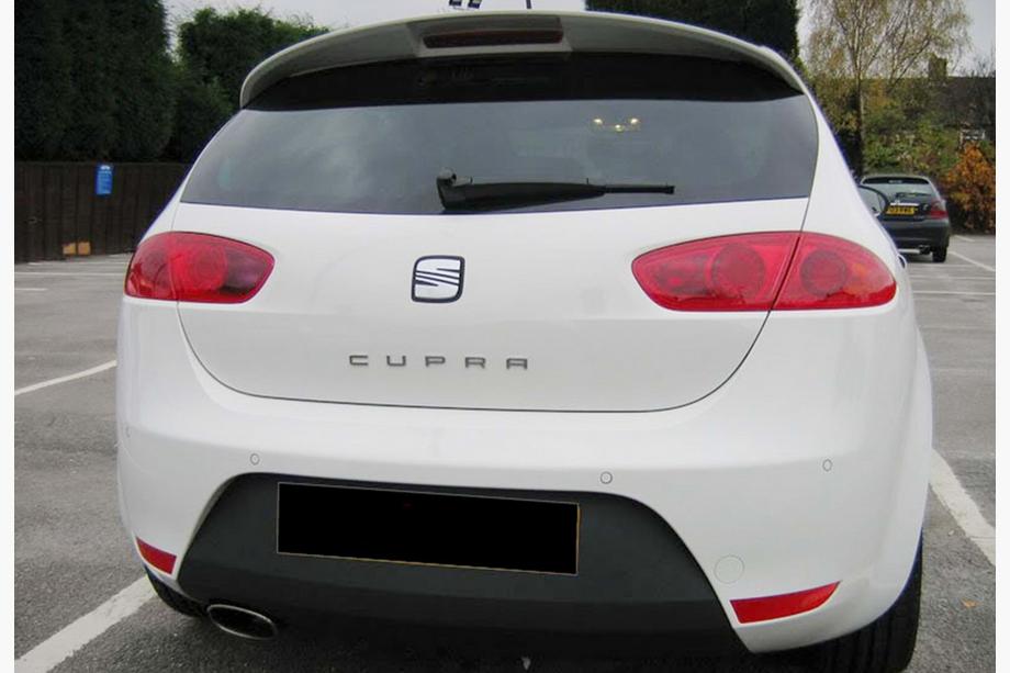 Seat Leon 2005–2012 Spoiler DPT V-4 (2009-2012, černý lesk) Image