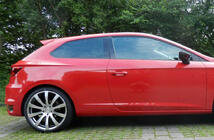 Seat Leon 2013–2020 Spoiler DPT V-1 (2 dveře, černý lesk) fotografie 4
