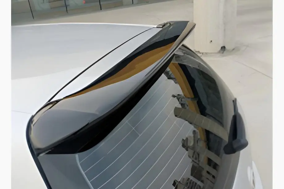 Volkswagen Golf 5 2003–2009 Spoiler DPT (HB, 2003-2009, připravený k lakování) Image