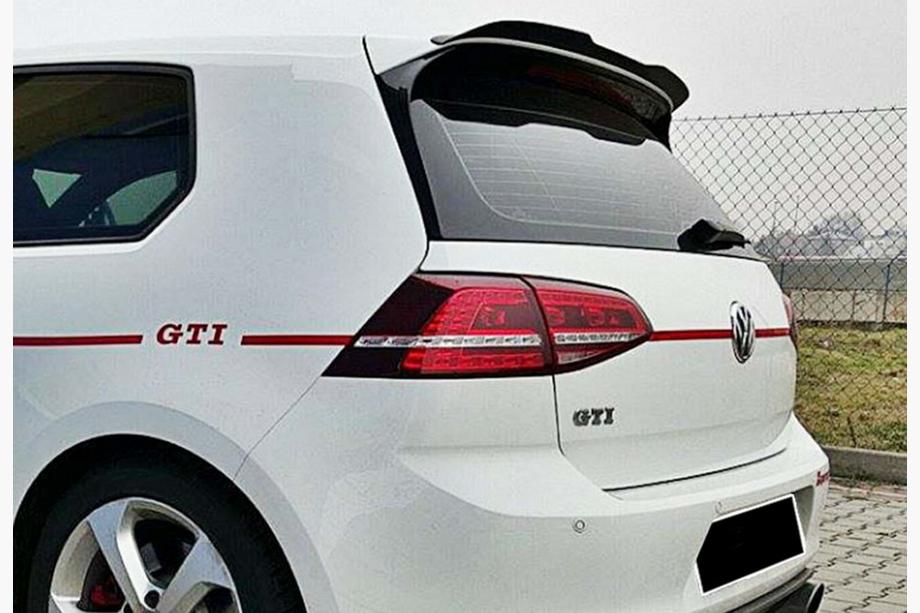 Volkswagen Golf 7/E-Golf 2012–2020 Spoiler DPT V-10 (pro GTI / R HB, černý lesk) Fotografie 1