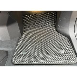 Autokoberce EVA V-1 (černé) BMW iX (I20) 2022– fotografie 2