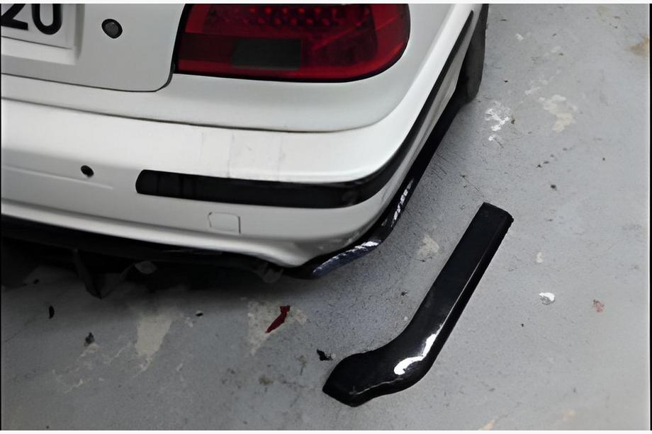 BMW řada 5 E39 1996–2003 Zadní FLAP nástavce DPT (lesklá černá) Image
