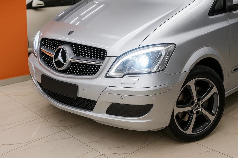 Mercedes Vito W639 2004–2014 Přední maska chladiče Diamond Silver (2010-2014) Image