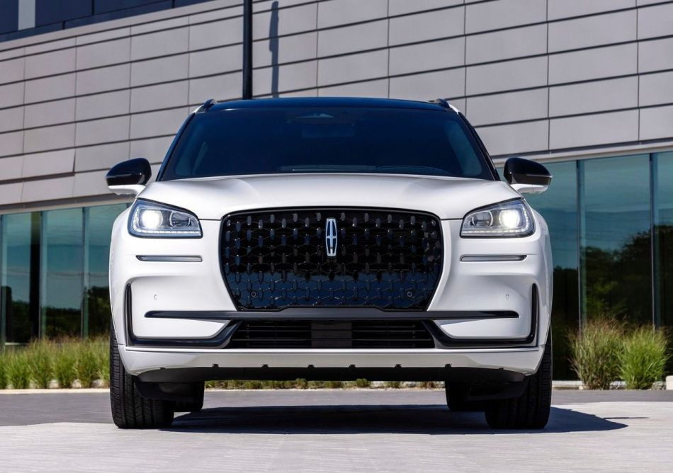 Recenze luxusního kompaktního crossoveru Lincoln Corsair
