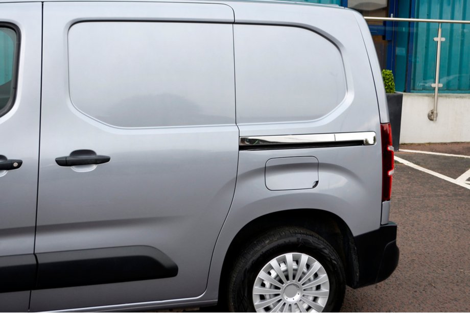 Opel Combo 2019– Nerezové lišty na posuvné dveře (2 ks) Fotografie 6