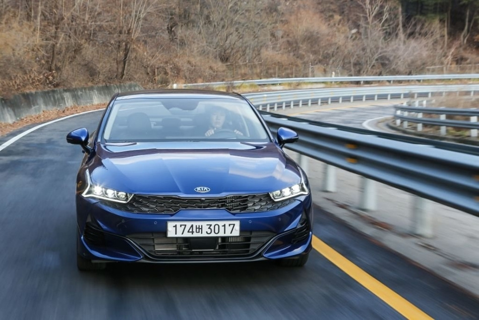 Test Kia K5 páté generace: styl a technologie