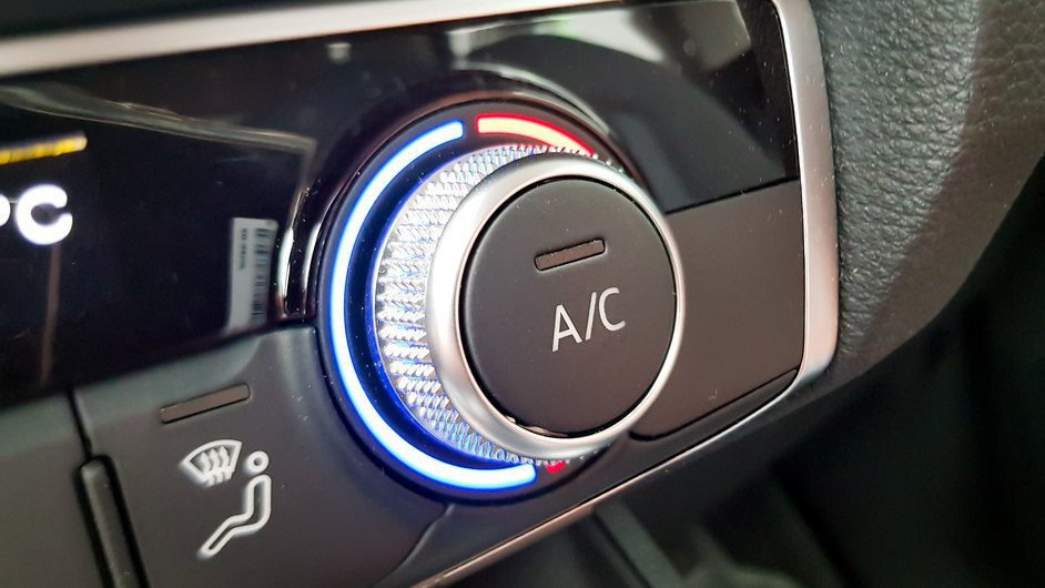 Jak správně používat autoklimatizaci v zimě: užitečné tipy