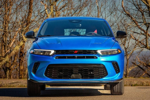 Dodge Hornet: recenze kompaktního crossoveru