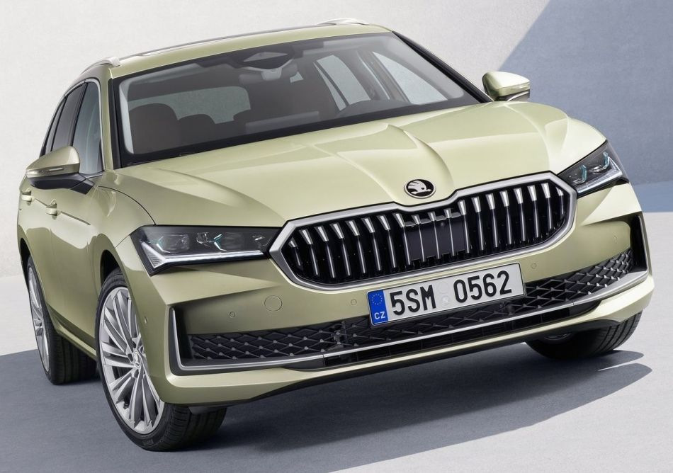 Skoda Superb Combi 2024: recenze manažerského kombi