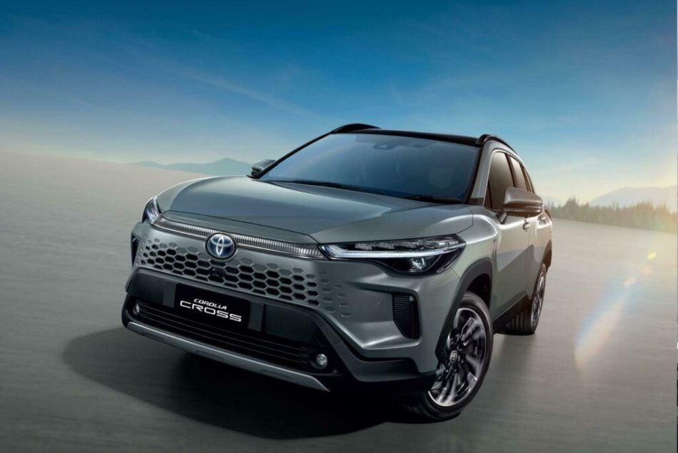 Recenze Toyota Corolla Cross: facelift pro rok 2024