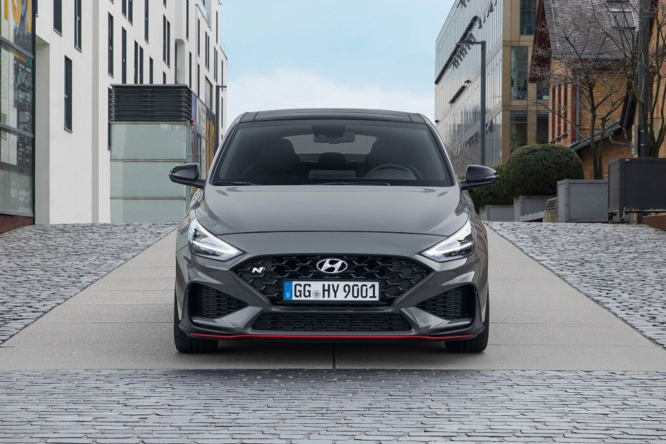 Test „nabušeného“ liftbacku Hyundai i30 Fastback N