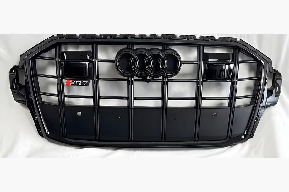 Audi Q7 2015–2026 Přední maska chladiče RSQ-Style (2020+, lesklá černá) Image