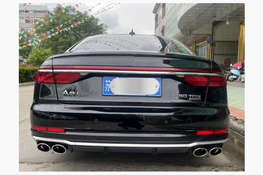 Audi A8 2018– Zadní difuzor s koncovkami S-Style (2022+) Image