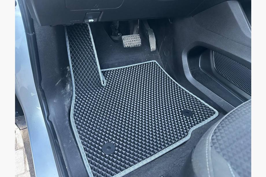Chevrolet Bolt 2016–2023 EVA autokoberce (EUV, černé) Image